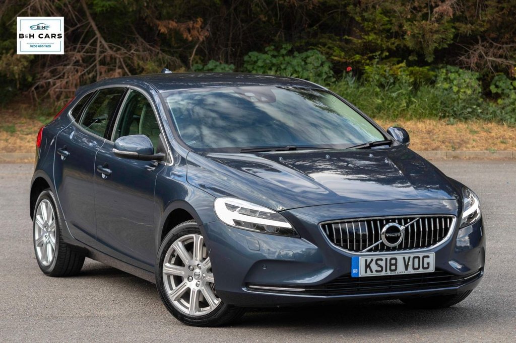View our VOLVO V40