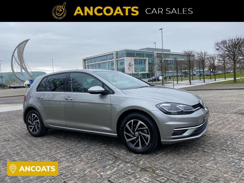 View our VOLKSWAGEN GOLF