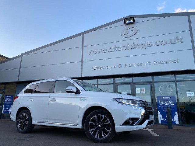 2017 66 MITSUBISHI OUTLANDER 2.0 PHEV GX 3H 5d 161 BHP FOUR WHEEL DRIVE HYBRID