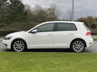 USED 2017 17 VOLKSWAGEN GOLF 1.6 GT TDI BLUEMOTION TECHNOLOGY 5d 114 BHP Sat Nav Adaptive Cruise