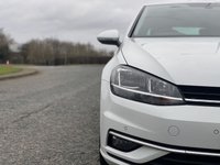 USED 2017 17 VOLKSWAGEN GOLF 1.6 GT TDI BLUEMOTION TECHNOLOGY 5d 114 BHP Sat Nav Adaptive Cruise