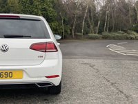 USED 2017 17 VOLKSWAGEN GOLF 1.6 GT TDI BLUEMOTION TECHNOLOGY 5d 114 BHP Sat Nav Adaptive Cruise
