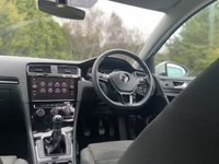 USED 2017 17 VOLKSWAGEN GOLF 1.6 GT TDI BLUEMOTION TECHNOLOGY 5d 114 BHP Sat Nav Adaptive Cruise