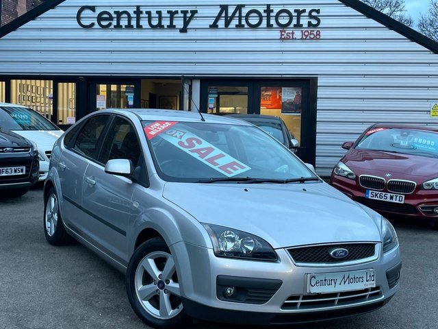 2006 56 Ford Focus 1.6 ZETEC CLIMATE 5d + FULL MOT
