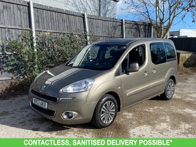 View our PEUGEOT PARTNER