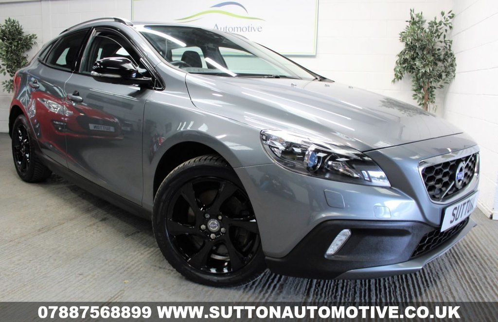 View our VOLVO V40