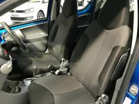 USED 2010 59 TOYOTA AYGO 1.0 BLUE VVT-I 5d 67 BHP Low Mileage, Auto, New MOT,fsh