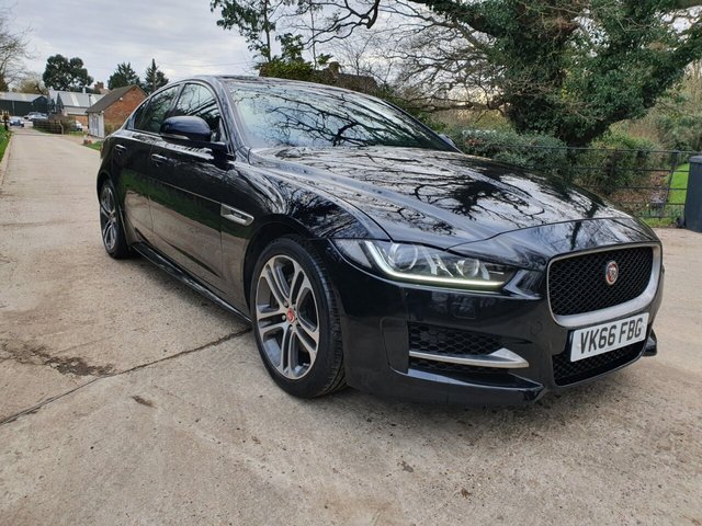2016 66 Jaguar Xe 2.0 R-SPORT 4d 178 BHP