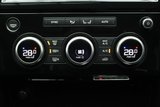 USED 2017 67 LAND ROVER DISCOVERY 3.0 TD6 HSE 5DR AUTO 255 BHP FULL LAND ROVER SERVICE HISTORY + HEATED/COOLED LEATHER SEATS + 7 SEATS + PANORAMIC ROOF + SATELLITE NAVIGATION + REVERSING CAMERA + PARKING SENSOR + HEATED REAR SEATS + LANE ASSIST SYSTEM + BLIND SPOT MONITOR + BLUETOOTH + CRUISE CONTROL + CLIMATE CONTROL + MULTI FUNCTION WHEEL + ELECTRIC/MEMORY FRONT SEATS + ELECTRIC 3RD ROW SEATS + PRIVACY GLASS + DAB RADIO + MERIDIAN PREMIUM SPEAKERS + ELECTRIC WINDOWS + ELECTRIC/HEATED/FOLDING DOOR MIRRORS + 21 INCH ALLOY WHEELS