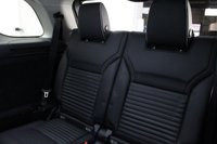 USED 2017 67 LAND ROVER DISCOVERY 3.0 TD6 HSE 5DR AUTO 255 BHP FULL LAND ROVER SERVICE HISTORY + HEATED/COOLED LEATHER SEATS + 7 SEATS + PANORAMIC ROOF + SATELLITE NAVIGATION + REVERSING CAMERA + PARKING SENSOR + HEATED REAR SEATS + LANE ASSIST SYSTEM + BLIND SPOT MONITOR + BLUETOOTH + CRUISE CONTROL + CLIMATE CONTROL + MULTI FUNCTION WHEEL + ELECTRIC/MEMORY FRONT SEATS + ELECTRIC 3RD ROW SEATS + PRIVACY GLASS + DAB RADIO + MERIDIAN PREMIUM SPEAKERS + ELECTRIC WINDOWS + ELECTRIC/HEATED/FOLDING DOOR MIRRORS + 21 INCH ALLOY WHEELS