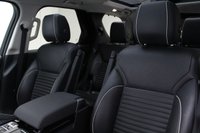USED 2017 67 LAND ROVER DISCOVERY 3.0 TD6 HSE 5DR AUTO 255 BHP FULL LAND ROVER SERVICE HISTORY + HEATED/COOLED LEATHER SEATS + 7 SEATS + PANORAMIC ROOF + SATELLITE NAVIGATION + REVERSING CAMERA + PARKING SENSOR + HEATED REAR SEATS + LANE ASSIST SYSTEM + BLIND SPOT MONITOR + BLUETOOTH + CRUISE CONTROL + CLIMATE CONTROL + MULTI FUNCTION WHEEL + ELECTRIC/MEMORY FRONT SEATS + ELECTRIC 3RD ROW SEATS + PRIVACY GLASS + DAB RADIO + MERIDIAN PREMIUM SPEAKERS + ELECTRIC WINDOWS + ELECTRIC/HEATED/FOLDING DOOR MIRRORS + 21 INCH ALLOY WHEELS