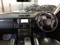 USED 2012 12 LAND ROVER RANGE ROVER 4.4 TDV8 WESTMINSTER 5d 313 BHP * CLIMATE * 20 INCH ALLOYS  * 2 KEYS * MOT JAN 22 * NAVIGATION SYSTEM *