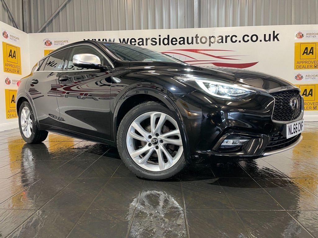 View our INFINITI Q30