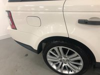 USED 2010 K LAND ROVER RANGE ROVER SPORT 3.0 TDV6 HSE 5d 245 BHP * CLIMATE * 20 INCH ALLOYS * 2 KEYS * MOT AUG * PRIVACY GLASS * 8 SERVICES *