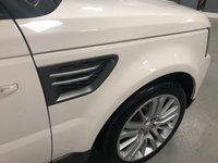 USED 2010 K LAND ROVER RANGE ROVER SPORT 3.0 TDV6 HSE 5d 245 BHP * CLIMATE * 20 INCH ALLOYS * 2 KEYS * MOT AUG * PRIVACY GLASS * 8 SERVICES *