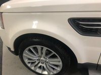 USED 2010 K LAND ROVER RANGE ROVER SPORT 3.0 TDV6 HSE 5d 245 BHP * CLIMATE * 20 INCH ALLOYS * 2 KEYS * MOT AUG * PRIVACY GLASS * 8 SERVICES *