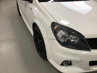 USED 2010 60 VAUXHALL ASTRA 2.0 VXR ARCTIC EDITION 3d 236 BHP * 19 INCH ALLOYS * AIR CON * MOT OCT 2021 * 2 KEYS * HEATED LEATHER  FRONT SEATS *