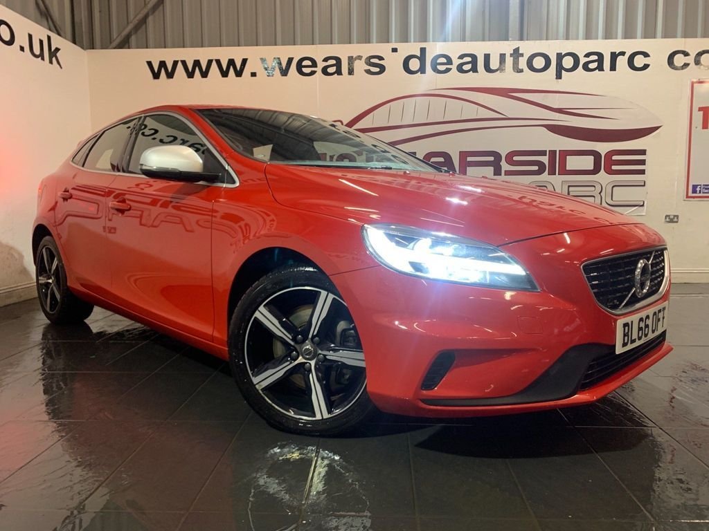 View our VOLVO V40