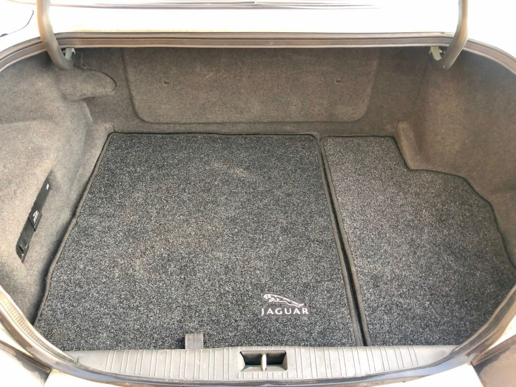 USED 1999 B JAGUAR XJ SOVEREIGN  // 4.0 V8 // SWB 4d // 290 BHP // Px swap 