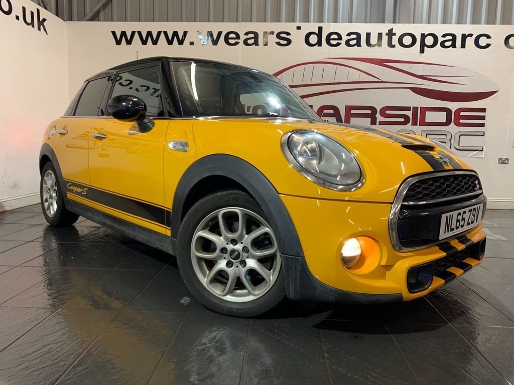 View our MINI HATCH COOPER