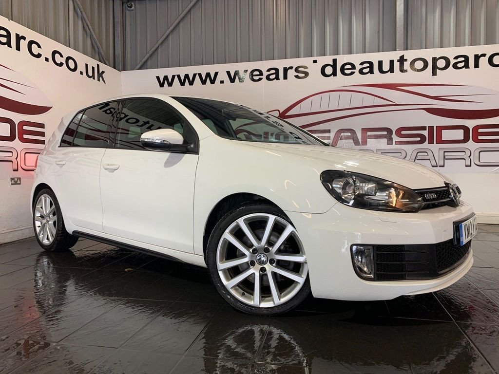 View our VOLKSWAGEN GOLF