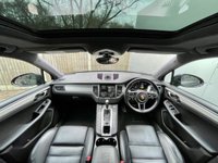 USED 2015 15 PORSCHE MACAN 3.6 TURBO PDK 5d 400 BHP 