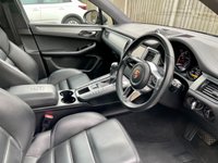 USED 2015 15 PORSCHE MACAN 3.6 TURBO PDK 5d 400 BHP 