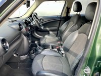 USED 2015 65 MINI COUNTRYMAN 2.0 COOPER SD 5d AUTO 141 BHP 