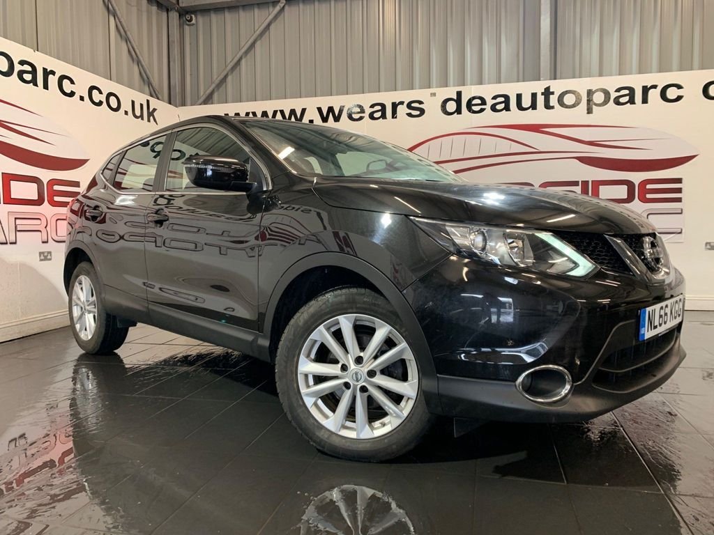 View our NISSAN QASHQAI