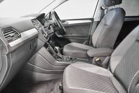 USED 2016 66 VOLKSWAGEN TIGUAN 2.0 SE NAV TDI BMT 4MOTION DSG 5d 148 BHP 