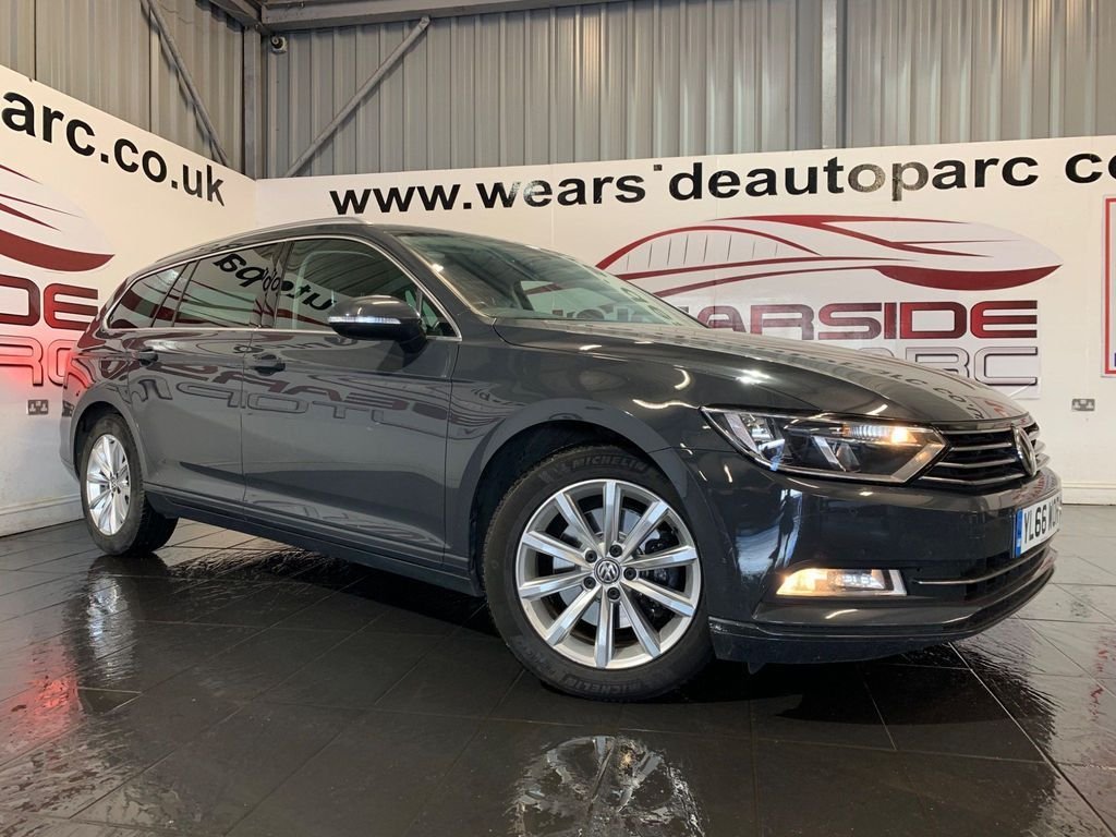 View our VOLKSWAGEN PASSAT