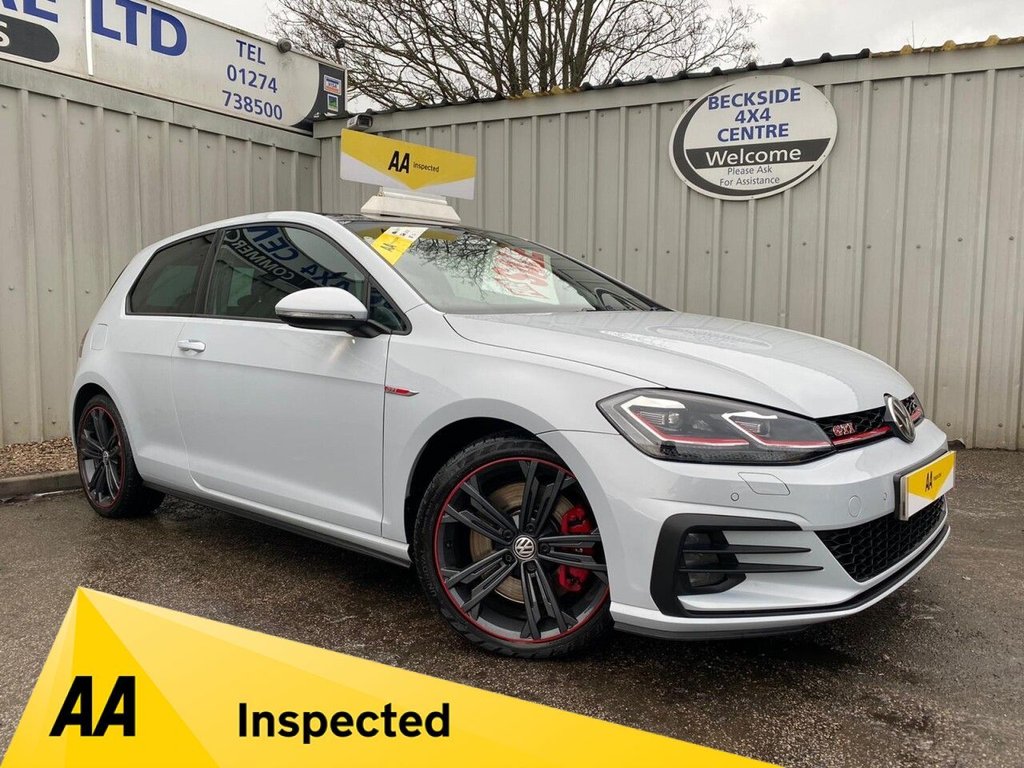 View our VOLKSWAGEN GOLF