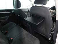 USED 2013 13 VOLKSWAGEN TIGUAN 1.4 SE TSI BLUEMOTION TECHNOLOGY 5d 158 BHP TALL RIDING CROSSOVER COMBINES THE USABILITY OF THE GOLF.