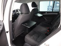 USED 2013 13 VOLKSWAGEN TIGUAN 1.4 SE TSI BLUEMOTION TECHNOLOGY 5d 158 BHP TALL RIDING CROSSOVER COMBINES THE USABILITY OF THE GOLF.