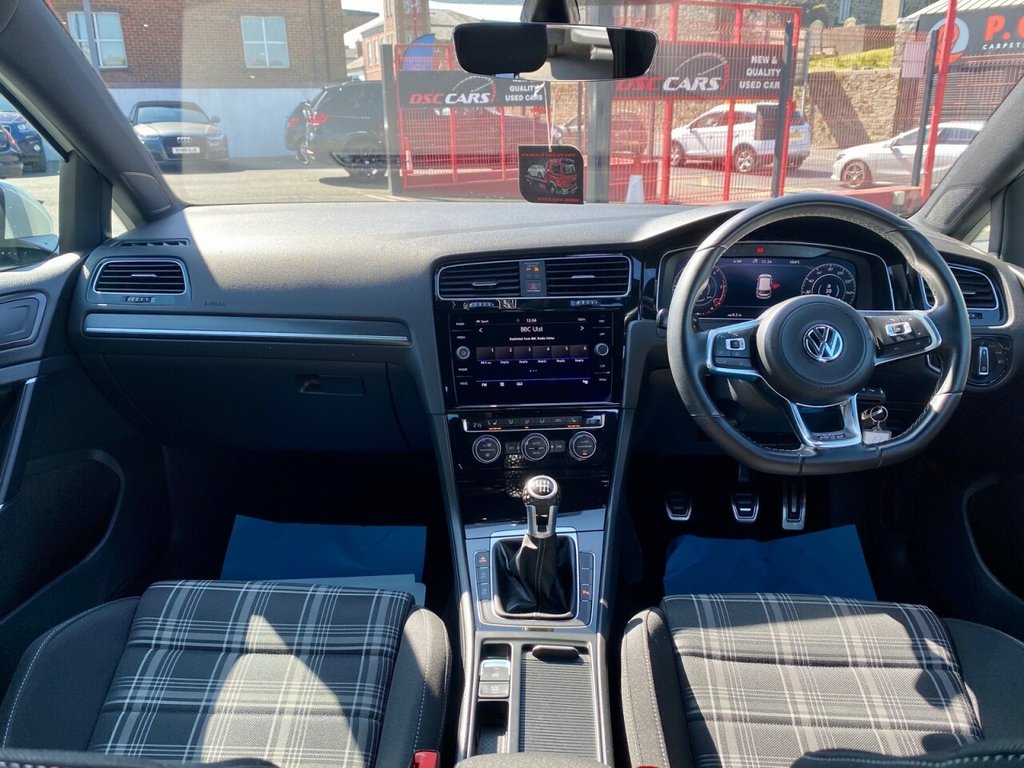 USED 2017 17 VOLKSWAGEN GOLF 2.0 GTD TDI 5d 182 BHP VIRTUAL DASH