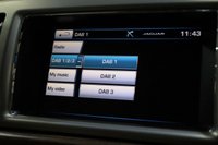 USED 2014 64 JAGUAR XF 2.2 D LUXURY 4d 163 BHP 