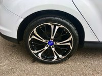 USED 2011 61 FORD FOCUS 1.6 ZETEC 5d AUTO 124 BHP ONLY 23,500 MILES// 1 LADY OWNER SINCE 2013/BLUETOOTH/DAB/CRUISE CONTROL 124 BHP ONLY 23,500 MILES// 1 LADY OWNER SINCE 2013/BLUETOOTH/DAB/CRUISE CONTROL