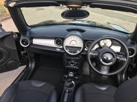 USED 2011 61 MINI CONVERTIBLE 1.6 COOPER 2d 122 BHP Great Value Low Mileage Mini Convertible With Full Service History !!