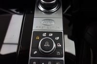 USED 2017 17 LAND ROVER DISCOVERY 3.0 TD6 FIRST EDITION 5d AUTO 255 BHP REAR SEAT ENTERTAINMENT + SAT NAV