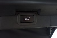 USED 2017 17 LAND ROVER DISCOVERY 3.0 TD6 FIRST EDITION 5d AUTO 255 BHP REAR SEAT ENTERTAINMENT + SAT NAV