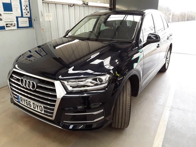 View our AUDI Q7