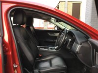 USED 2018 67 JAGUAR XF 2.0 D PRESTIGE 4d 177 BHP 