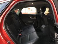 USED 2018 67 JAGUAR XF 2.0 D PRESTIGE 4d 177 BHP 