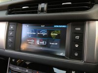 USED 2018 67 JAGUAR XF 2.0 D PRESTIGE 4d 177 BHP 