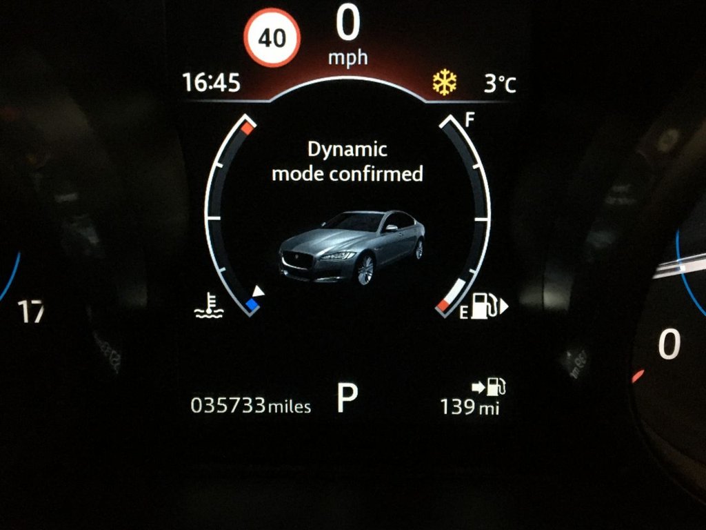 USED 2018 67 JAGUAR XF 2.0 D PRESTIGE 4d 177 BHP 
