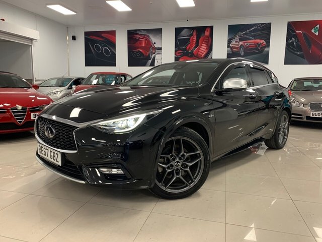 View our INFINITI Q30