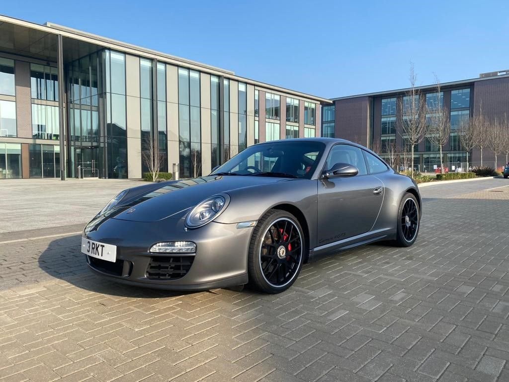 View our PORSCHE 911