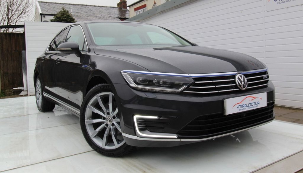 View our VOLKSWAGEN PASSAT