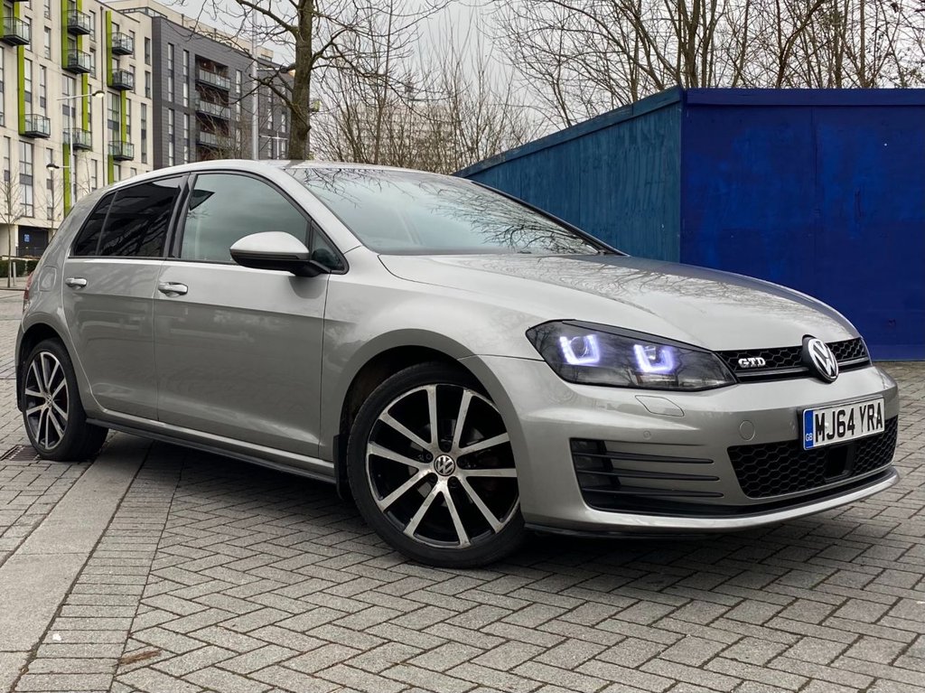 View our VOLKSWAGEN GOLF