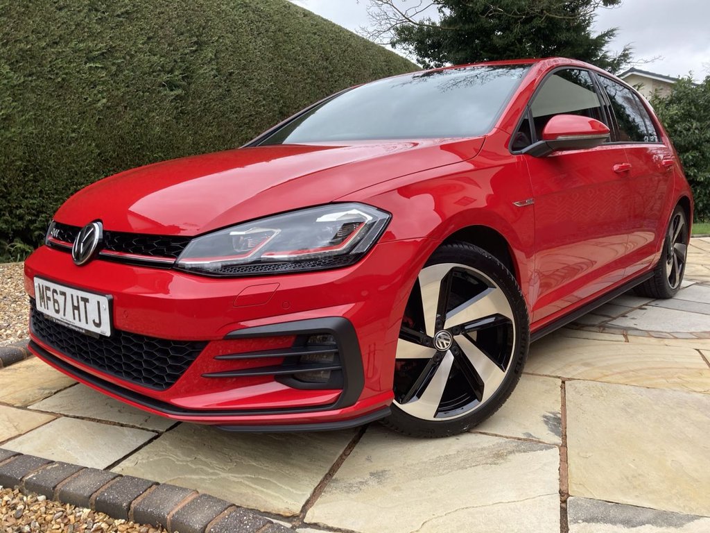 View our VOLKSWAGEN GOLF